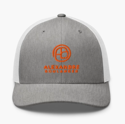 Casquette (grise et blanche) signée ALEXANDRE BOULANGER